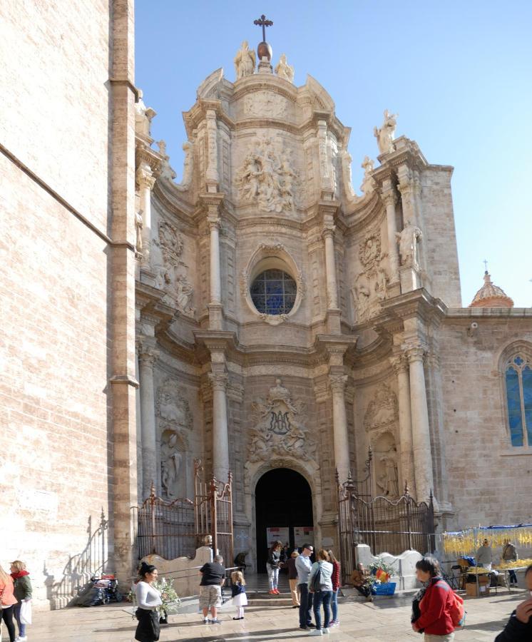 شقة Travel Habitat Plaza De La Virgen فالنسيا المظهر الخارجي الصورة
