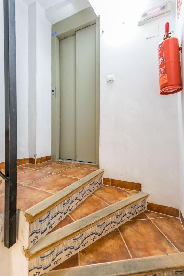 شقة Travel Habitat Plaza De La Virgen فالنسيا المظهر الخارجي الصورة